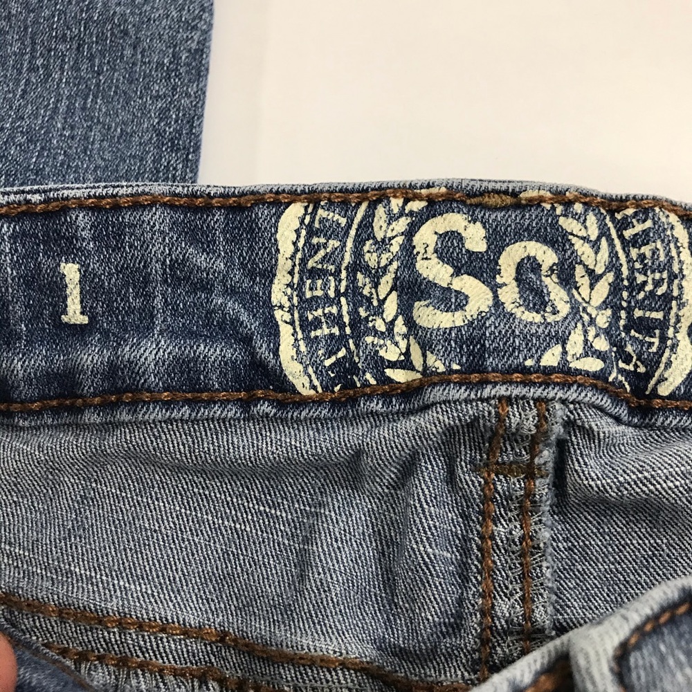 (SOLD)SO Intentionally Distressed Skinny Jeans - Picture 5 of 10